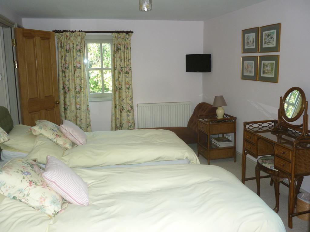 Tabor House B&B Фишгард Экстерьер фото